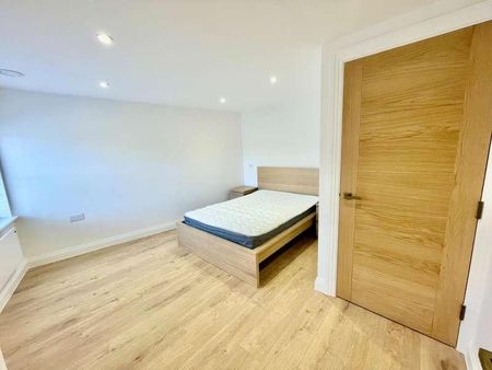 Market Place, Reading, RG1 - Photo 4