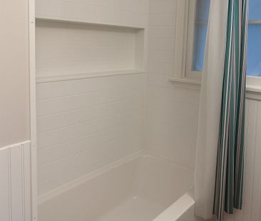 For Lease - 1207 Bayfield Street Unit# MAIN, Springwater, Ontario - Photo 6