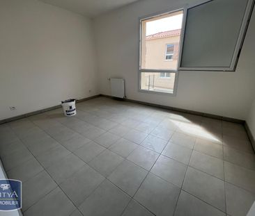 Location Maison 4 pièces 80m² BEDARRIDES 84370 - Photo 1