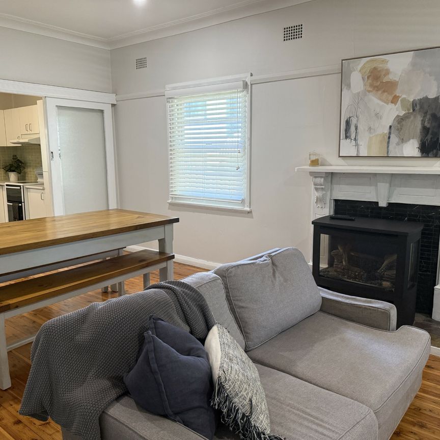 Charming Renovated Weatherboard Home in North Tamworth - Photo 1