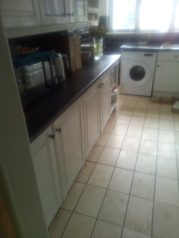 1 bedroom in a house share to rent - Photo 5