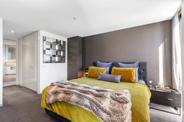 Premium Oversized Designer Apartment with Sweeping North-East Views in the Marquise Building - Photo 1