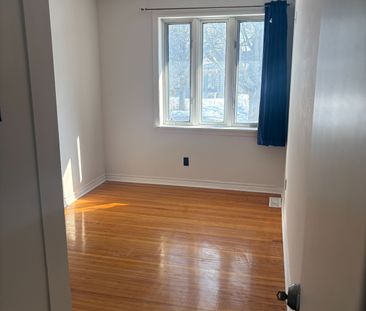 For Lease - 397 Centre Street Unit# Main, Richmond Hill, Ontario - Photo 2