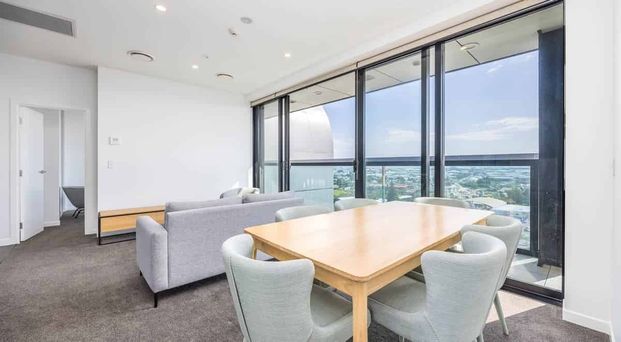 Penthouse Living at Its Finest – 1408/8 Lakewood Court, Manukau - Photo 1