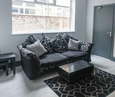 1 bedroom in a house share to rent - Photo 2