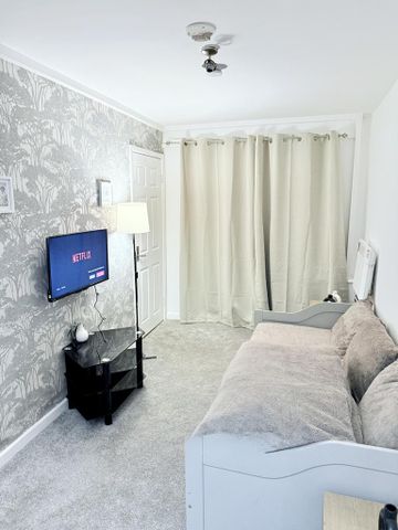 1 bedroom bungalow to rent - Photo 3