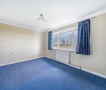 5 bedroom detached house to rent - Photo 4