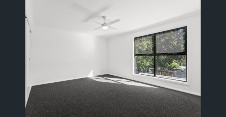 Boutique Townhouse In Dapto - Photo 2