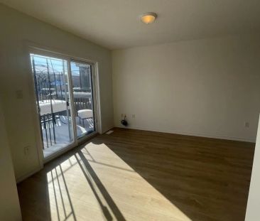 2084 OSBOND ROAD E - Photo 1