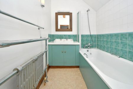 3 bedroom barn conversion to rent - Photo 3