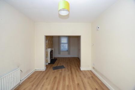 4 Brownlow Terrace, Lurgan, BT67 9DA - Photo 5