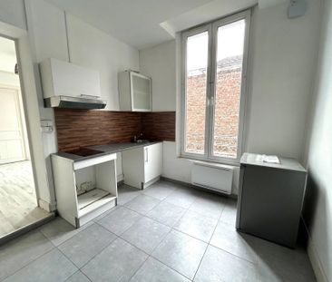 Location Studio 1 pièces 25 m2 à Saint-Quentin - Photo 6