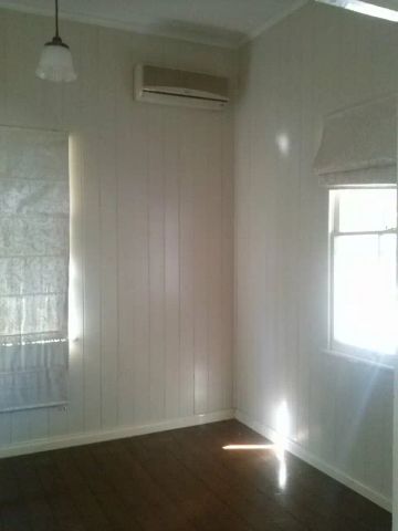 “Central location - $550 per week” - Photo 2