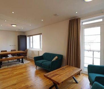 3 bedroom flat to rent - Photo 2