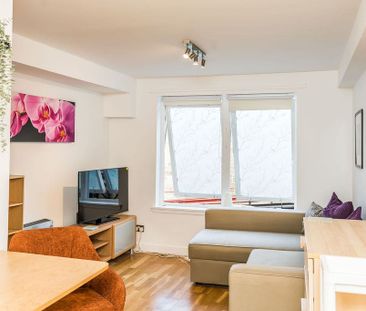 2555L Drummond Street, Edinburgh, EH8 9TT - Photo 2