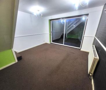 2 bedroom semi-detached house to rent - Photo 3