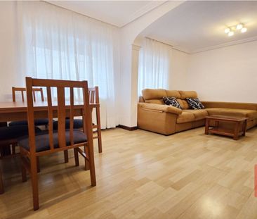 Piso de alquiler en Santander - Grupo San Francisco, Los Castros - Photo 1