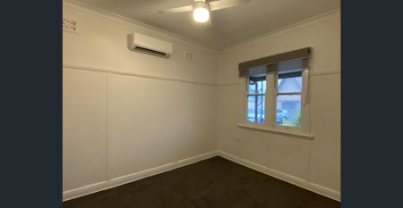 Charming Country Living in Dubbo - 3 Bedroom Home for Rent - Photo 5