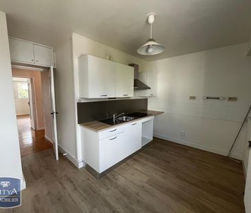 Location Appartement 5 pièces 91m² LAVAL 53000 - Photo 5