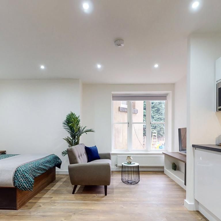 Studio to rent - Photo 1