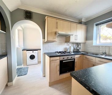 3 bedroom House To Let - Photo 3