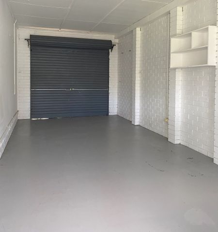 Beachside Suffolk Family Home - Photo 3