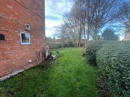 Studio Flat, Florence Road, B73 - Photo 5