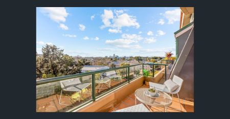 North facing One Bedroom Apartment - Photo 5