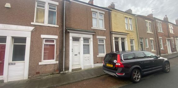 3 bed terraced house to rent in Marshall Wallis Road, South Shields, NE33 - Photo 2