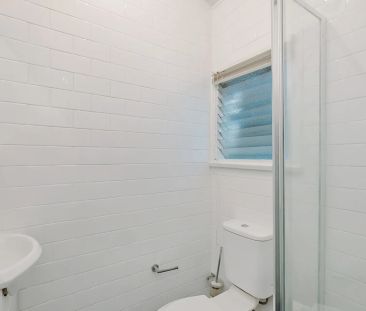 Harbour views in tranquil Glebe locale - Photo 4