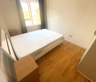 Rent 2 bedroom apartment in Dublin - Photo 4