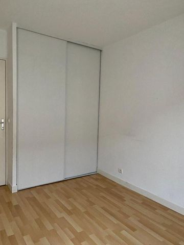 Location Appartement 3 pièces 54m² COULOMMIERS 77120 - Photo 2