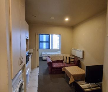 CITY CENTRE -1 Brm -Furnished - Photo 1