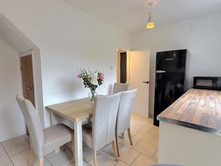 194 Joanmount Gardens, Belfast, BT14 6PA - Photo 3