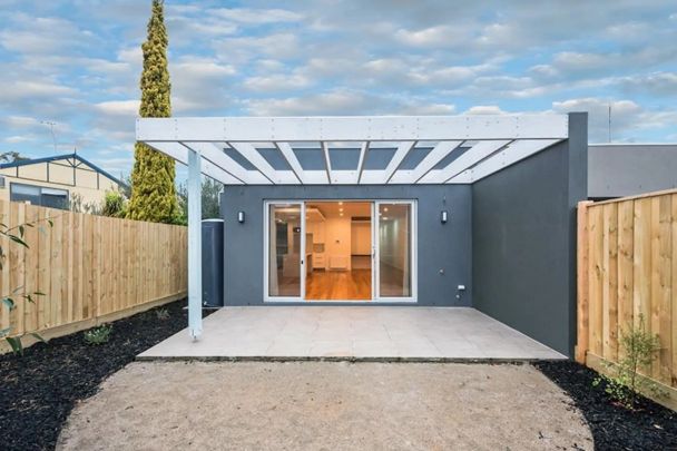 MODERN & STYLISH FAMILY DELUXE! - Photo 1