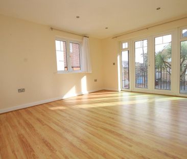 2 bedroom apartment to rent - Photo 6