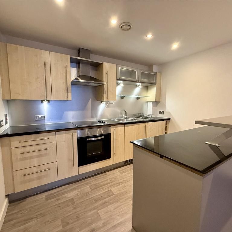 2 bedroom apartment to rent - Photo 1