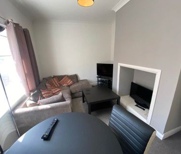 Tinshill Lane (Room 2), Horsforth, Leeds - Photo 3