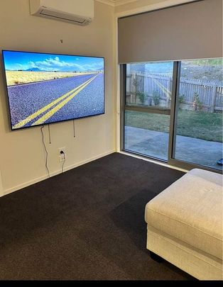 Furnished room in Rototuna hamiltonFlatmate wanted - Photo 1