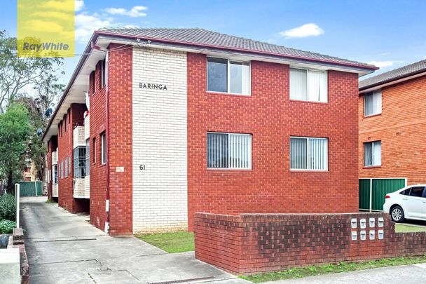 Modern 2 Bedroom Unit - Photo 1