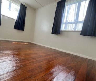 Renovated 3-Bedroom Home on Large Fully Fenced Section - Pets Consi... - Photo 3