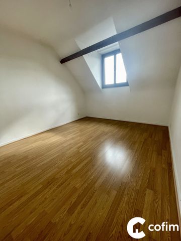 Location Appartement 3 pièces 68m² OLORON STE MARIE 64400 - Photo 3
