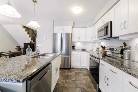 For Lease - 625 Blackbridge Road Unit# 16, Cambridge, Ontario - Photo 2