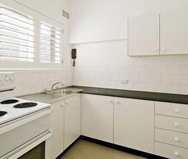 9/341 Alfred Street, Neutral Bay - Photo 2