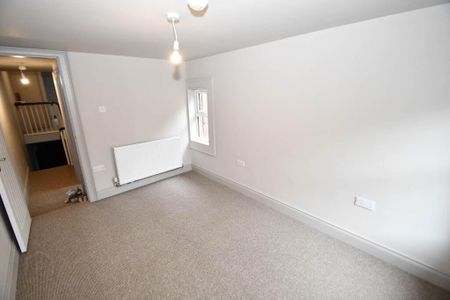 170 Kingsway, Belfast, BT17 9AD - Photo 5