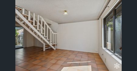 In The Heart Of Fremantle - Photo 3