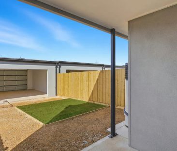 NEWLY BUILT PARK FACING RIVERWALK TOWNHOUSE - Photo 4