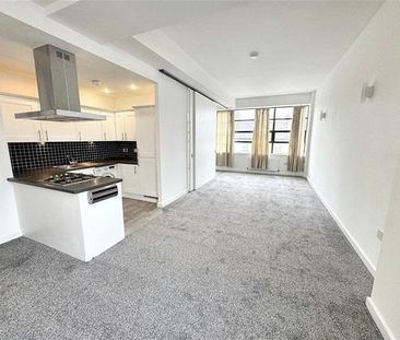 2 bedroom flat to rent - Photo 6