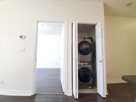 For Lease - 19 Barberry Place Unit# 105, Toronto, Ontario - Photo 3