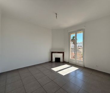 Location Appartement 3 pièces 67m² TOULON 83200 - Photo 2